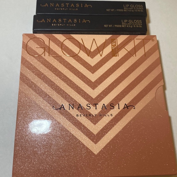 πGLOW w/ABH 4 pc HIGHLIGHT & 2 Glosses - Picture 15 of 15